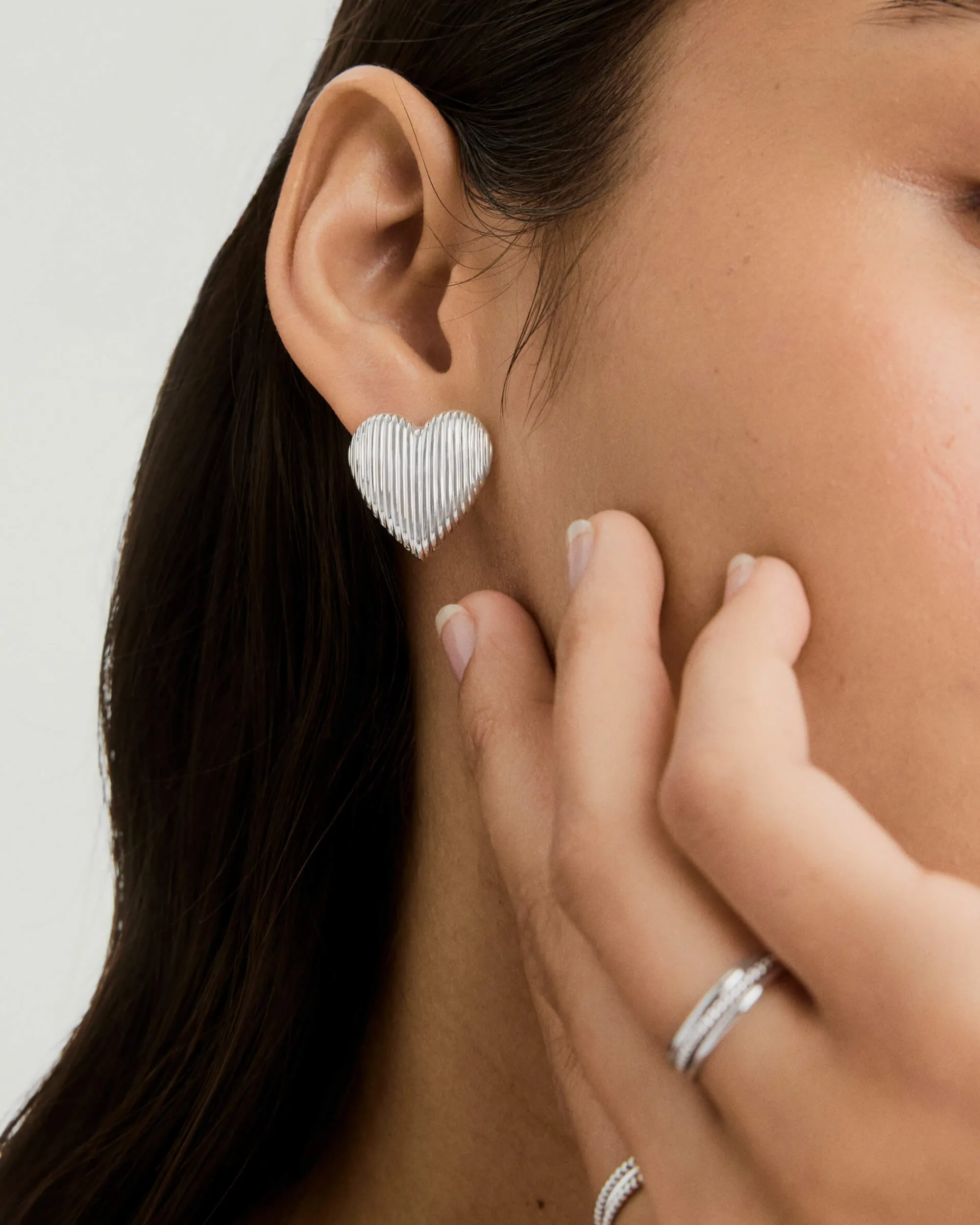 Ohrringe | Ohrstecker | Mejuri Big Puffy Heart Studs SterlingSilver