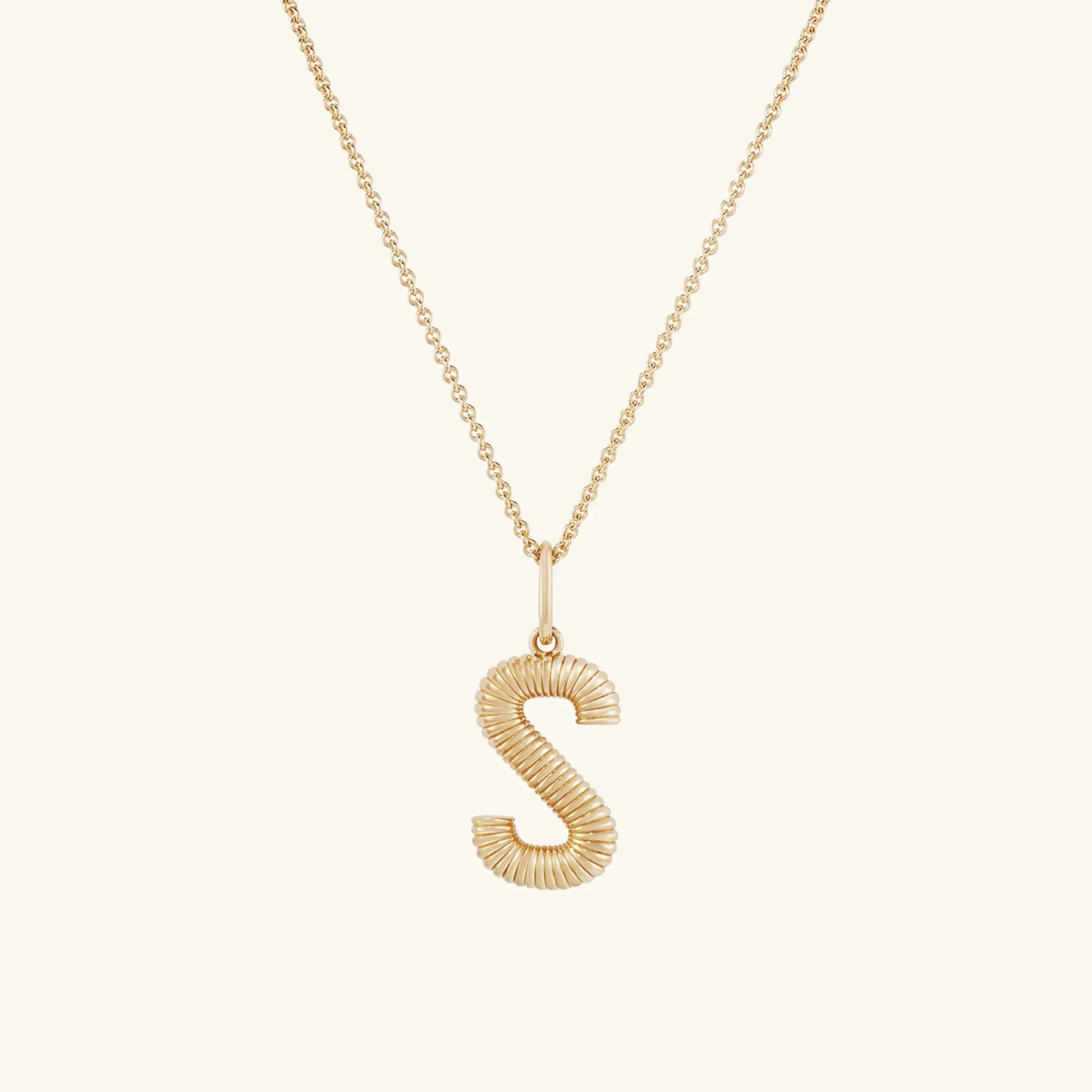 Halsketten | Halsketten Mit Anhänger | Mejuri Bold Letter Pendant Necklace GoldVermeil