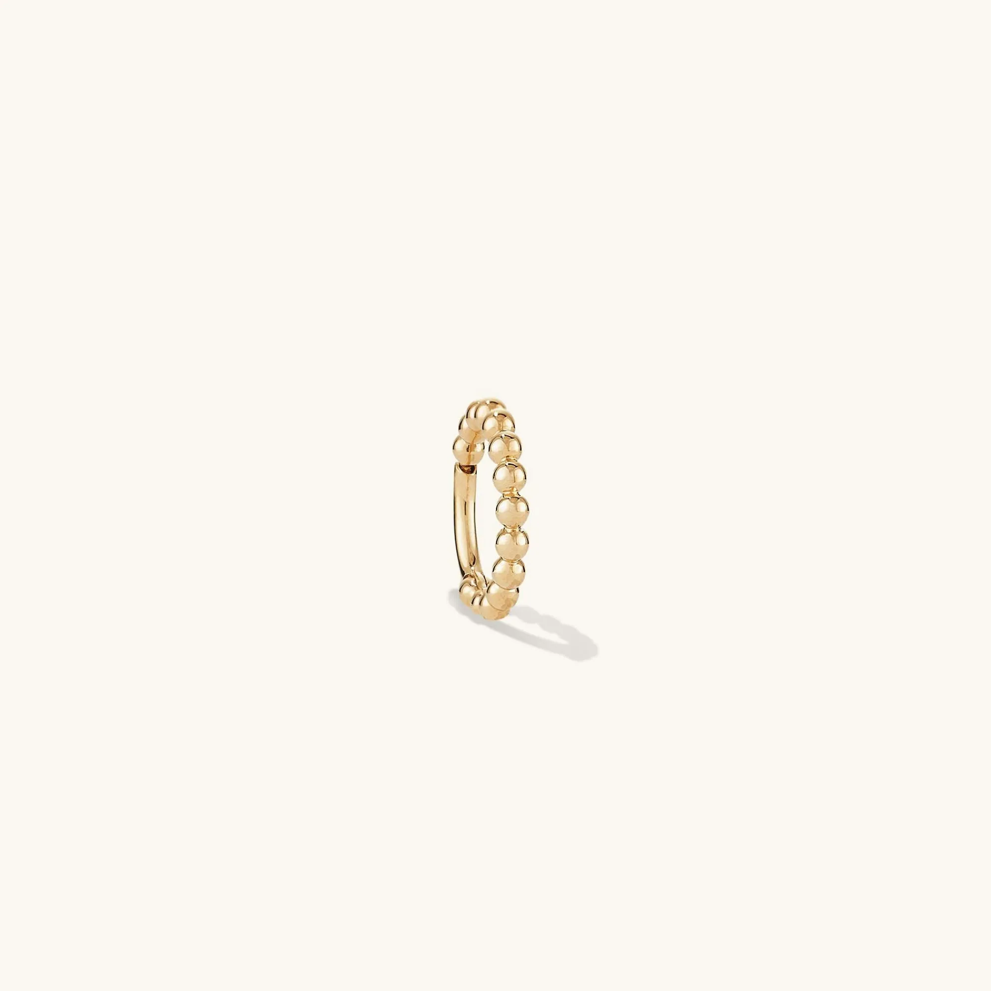 Creolen | Cartilage + Helix | Mejuri Cartilage Beaded Mini Hoop 14kYellowGold