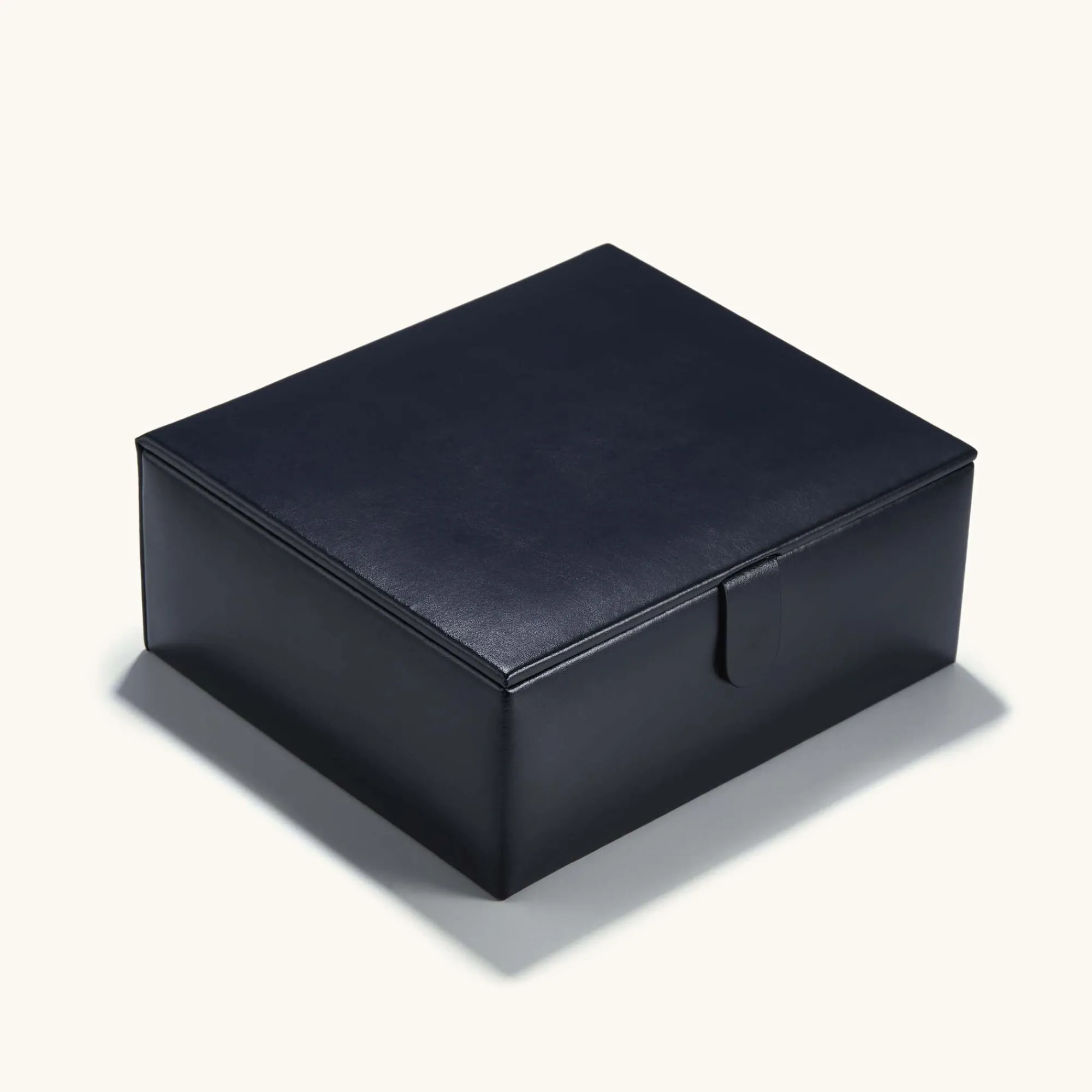 Lifestyle | Mejuri Jewelry Box BlackGrainLeather,Anti-tarnishMicrosuede