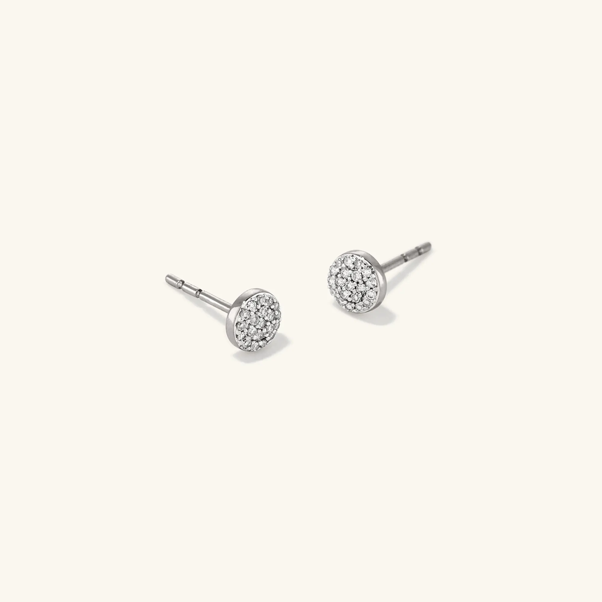 Ohrstecker | Mejuri Pavé Diamond Round Studs 14kWhiteGold