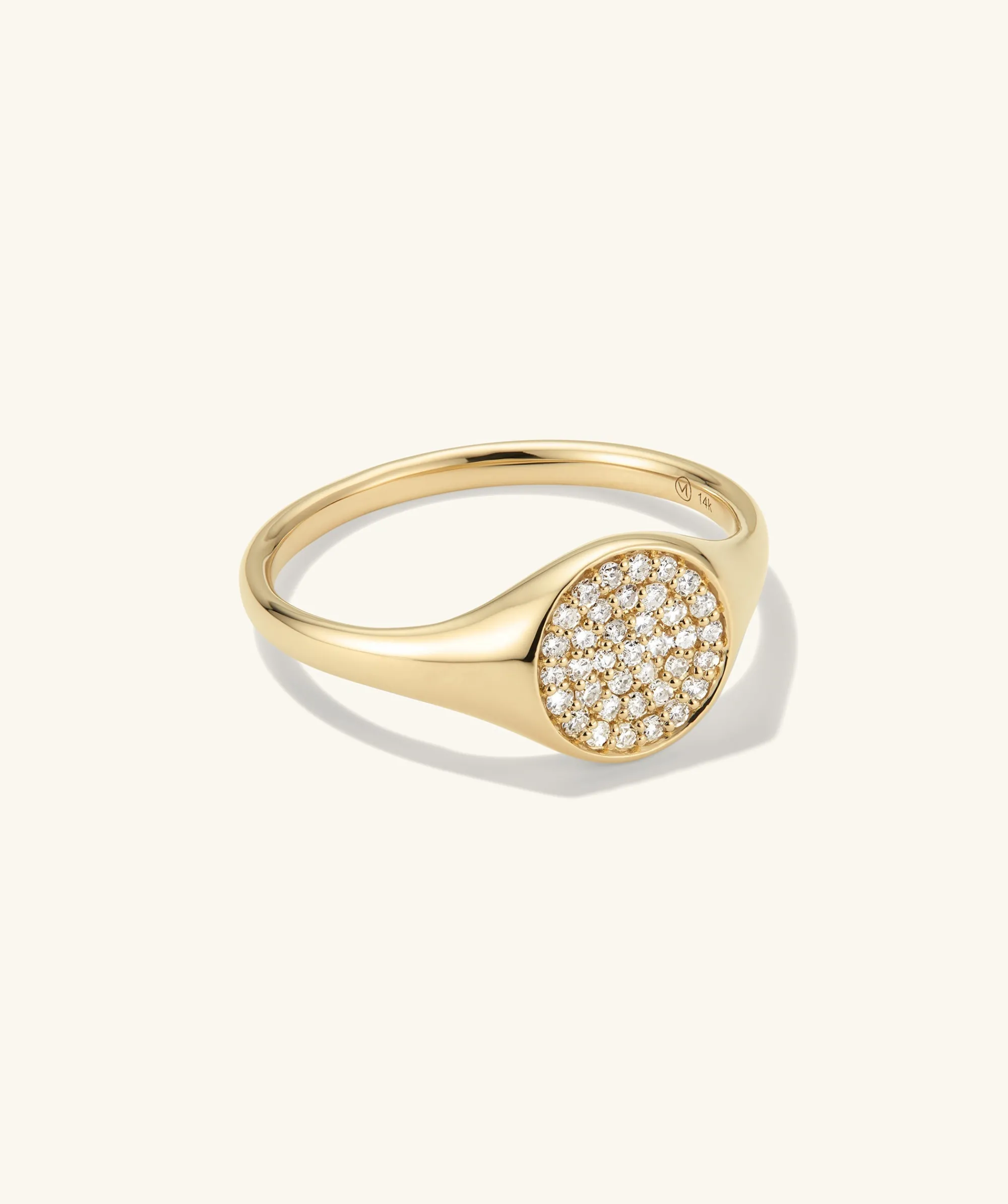 Ringe | Siegelringe | Mejuri Pavé Diamond Signet Pinky Ring