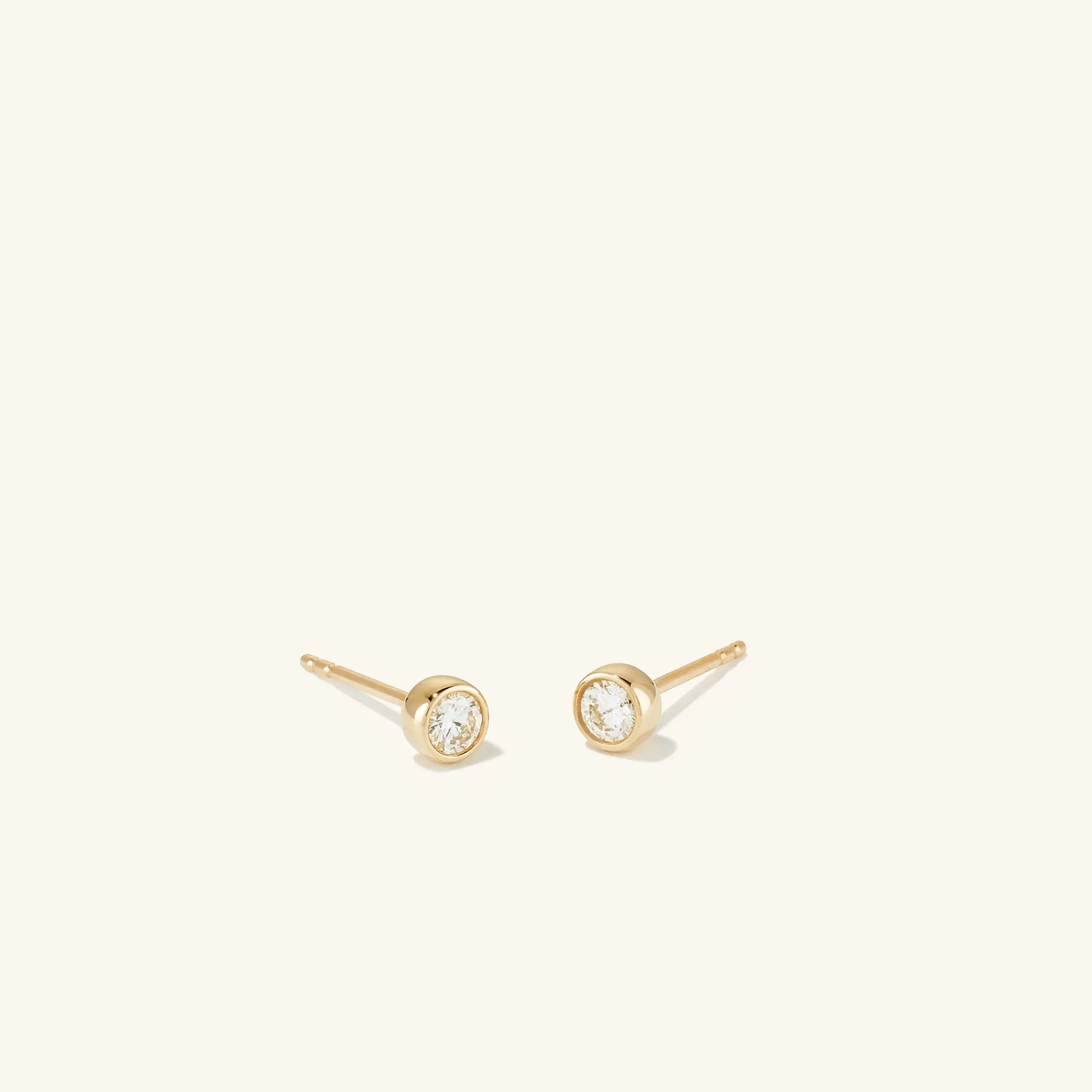 Ohrstecker | Mejuri Round Diamond Studs 14kYellowGold