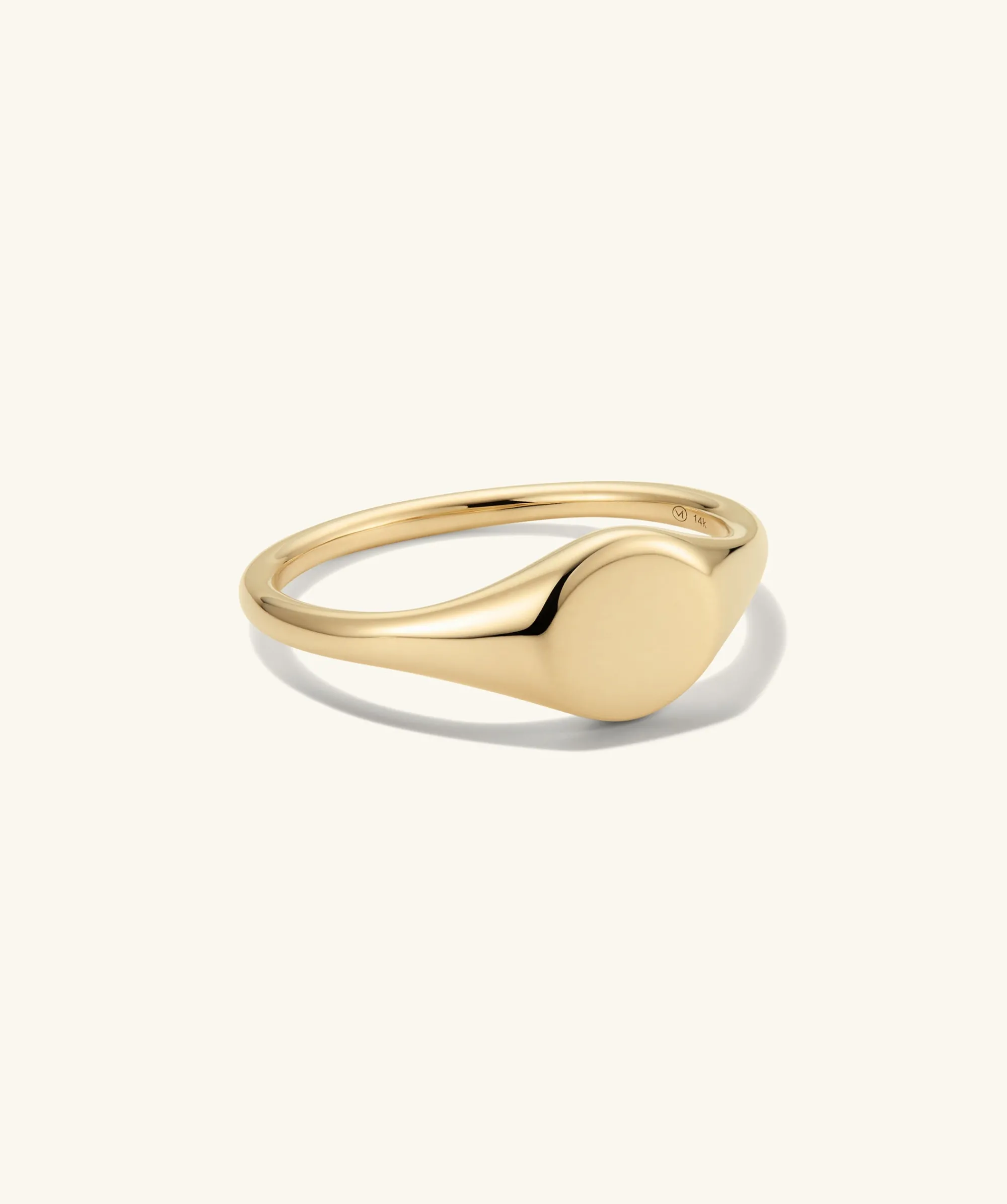 Ringe | Siegelringe | Mejuri Signet Pinky Ring 14kYellowGold