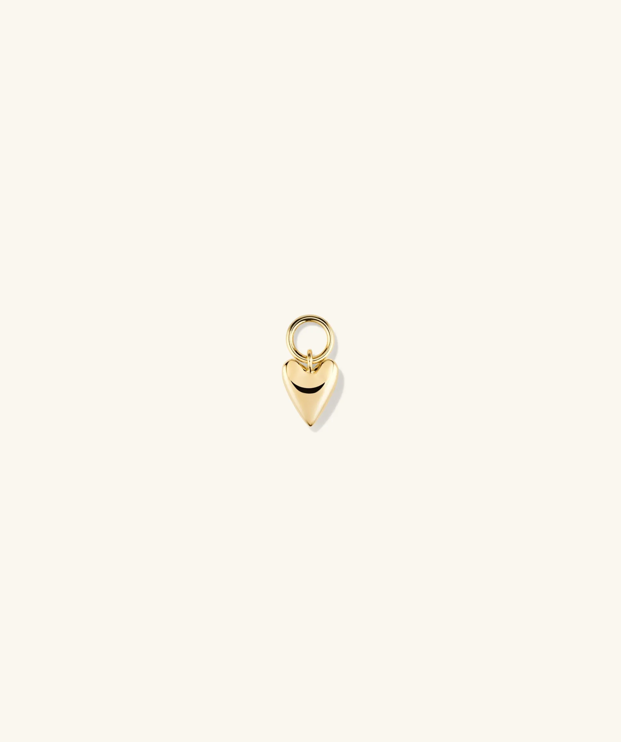 Creolenanhänger | Mejuri Single Mini Heart Hoop Charm 14kYellowGold