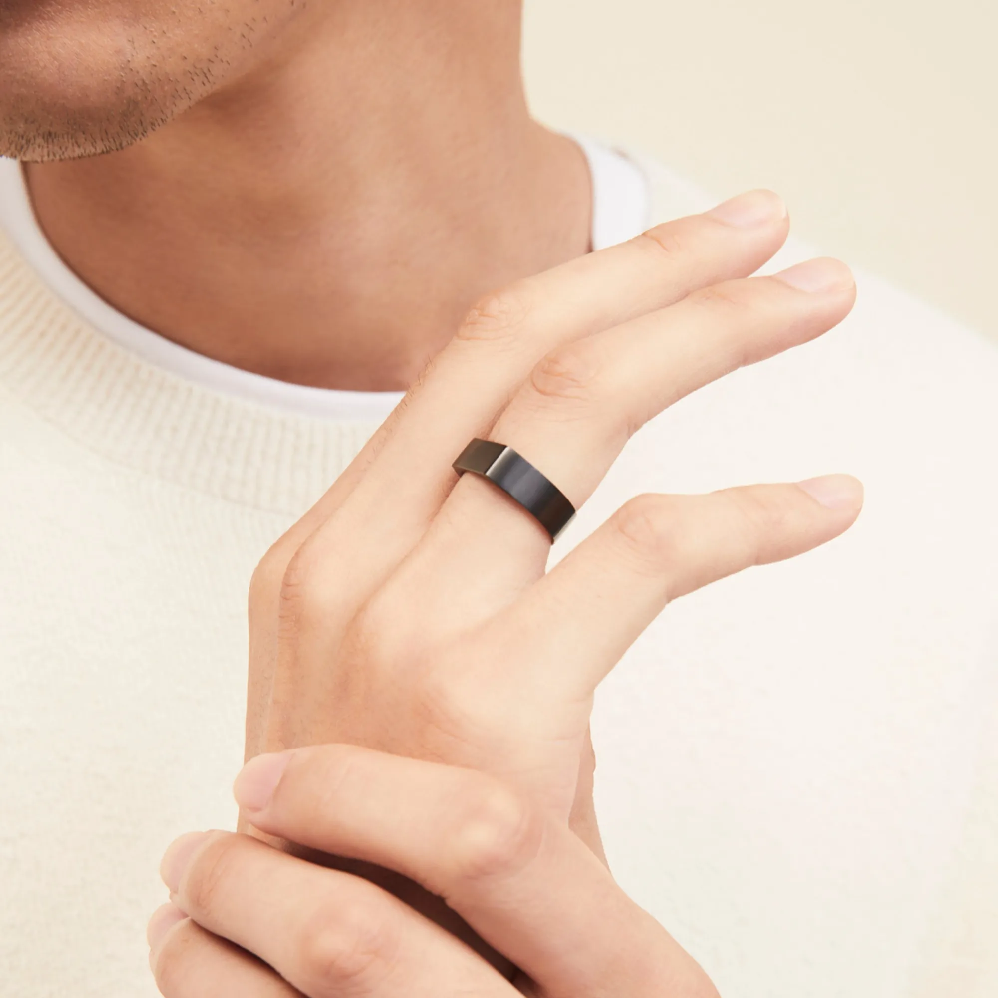 Ringe | Herren | Mejuri Slim Rectangular Signet Ring